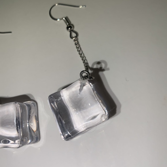 Icecube Earrings. - Picture 3 of 3